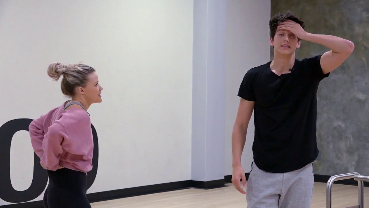 Screen Captures - milomanheimcom 0188 - Milo Manheim Mania — Photo Gallery