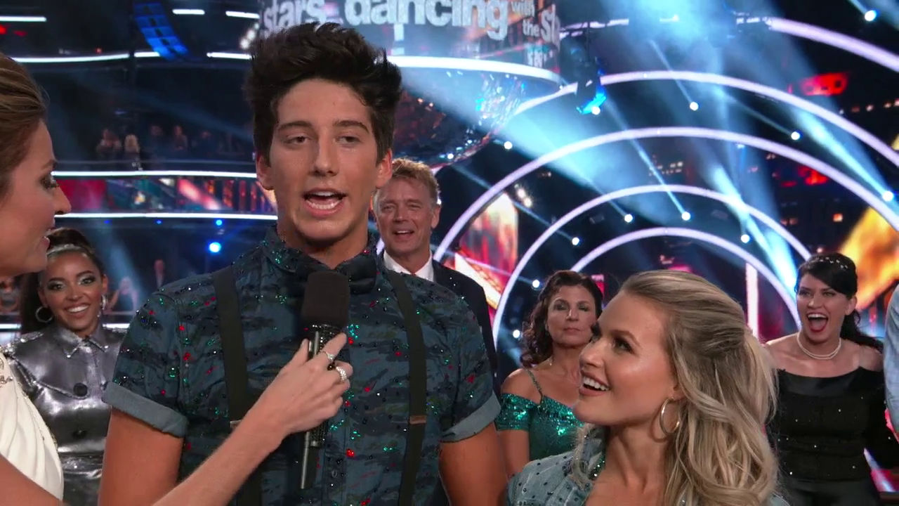 Screen Captures - milomanheimcom 0456 - Milo Manheim Mania — Photo Gallery